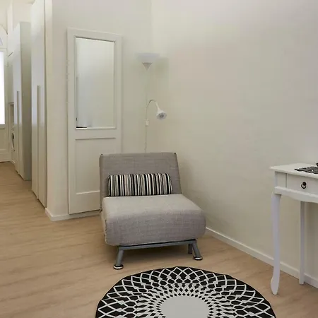 Casa Con Loggiato Storica